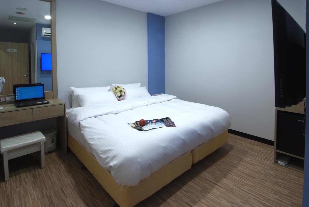 Mei Ti Fashion Hotel Чжунли Екстериор снимка
