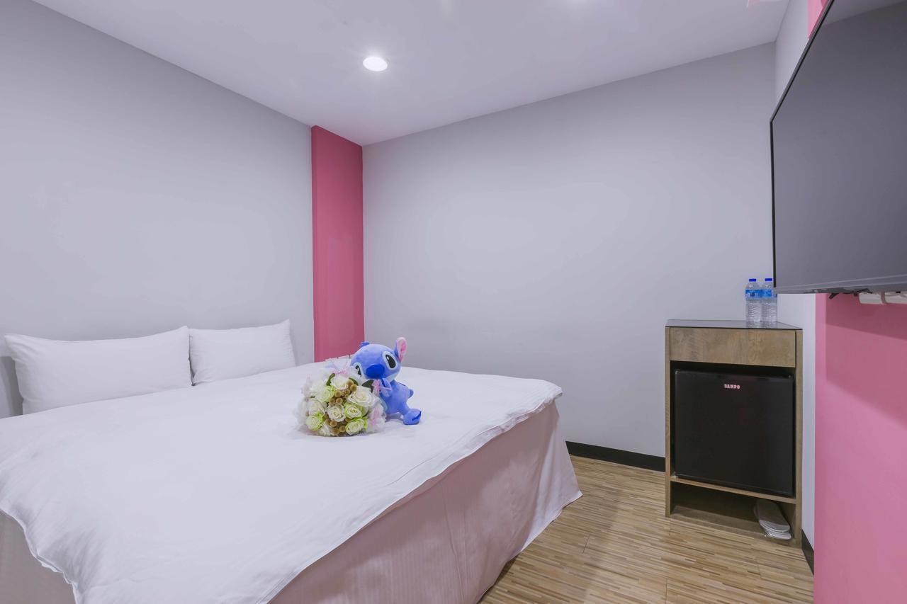 Mei Ti Fashion Hotel Чжунли Екстериор снимка